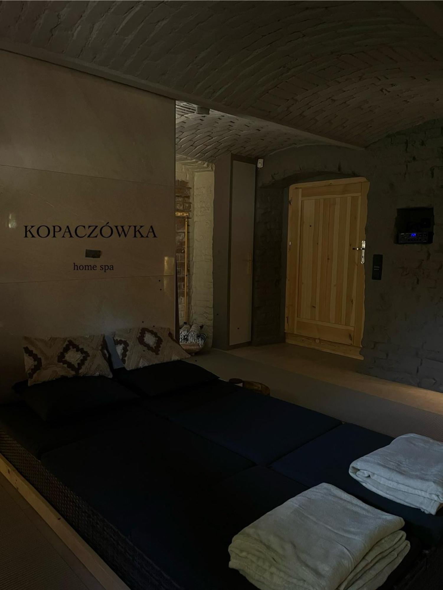 Klimatyczny Dom Kopaczowka Przytulna Miejscowka Z Kominkiem, Sauna I Ogrodem U Podnoza Gor Stolowych Radkow Ngoại thất bức ảnh